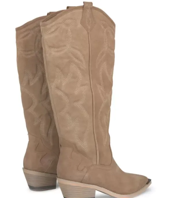 Botas Planas*Alma en Pena Comprar Bota Vaquera Con Bordado