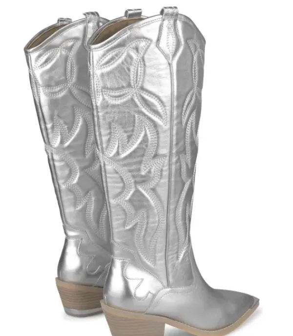 Botas Planas*Alma en Pena Comprar Bota Vaquera Con Bordado